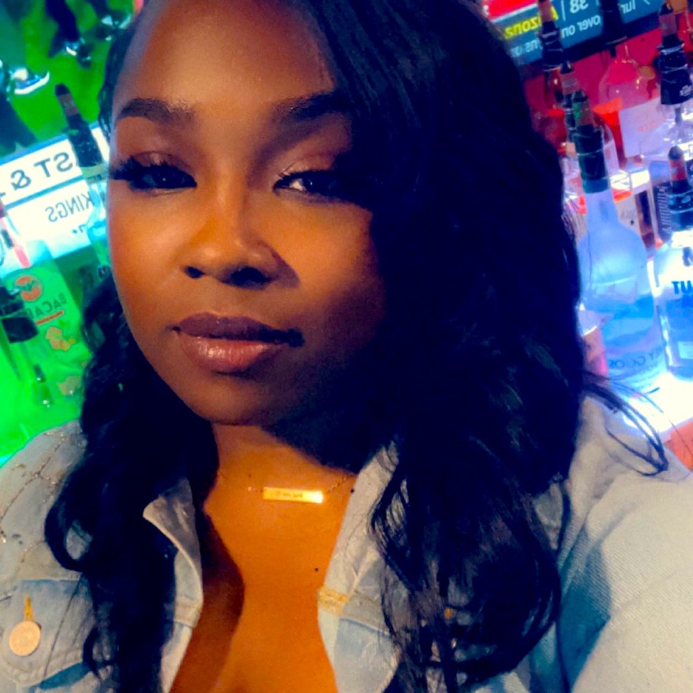 Meet your Posher, Tasia